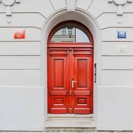 Blueground Zizkov Renovated Nr Universities Prg-35 Prag